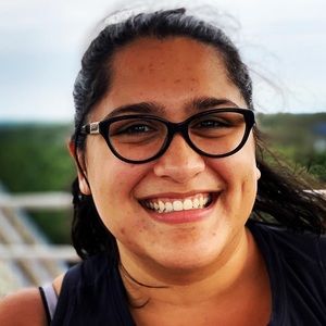 Meet your Posher, Daniela